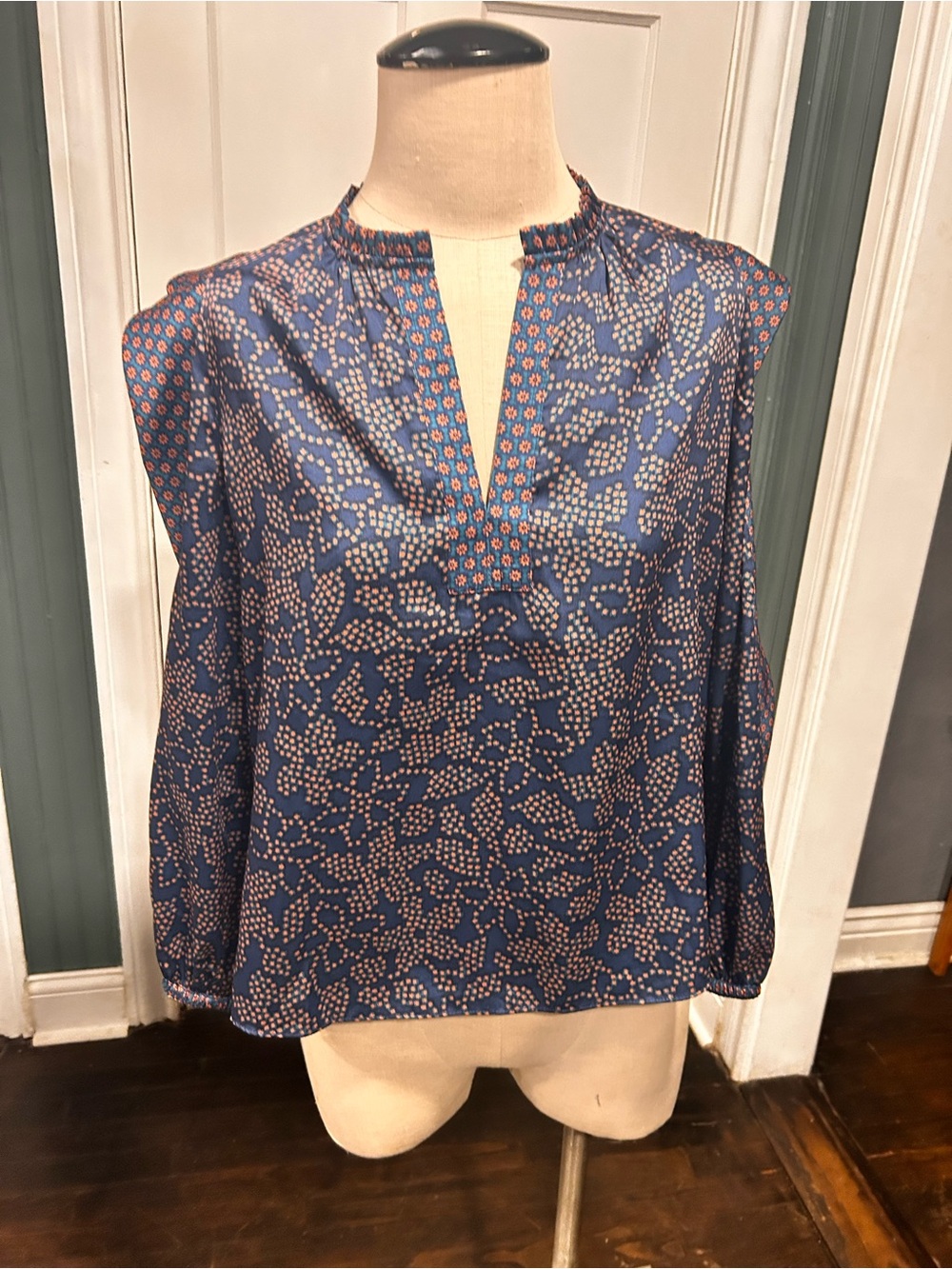 Women’s Navy Blue Printed Split-Neck Blouse, current air, NWOT